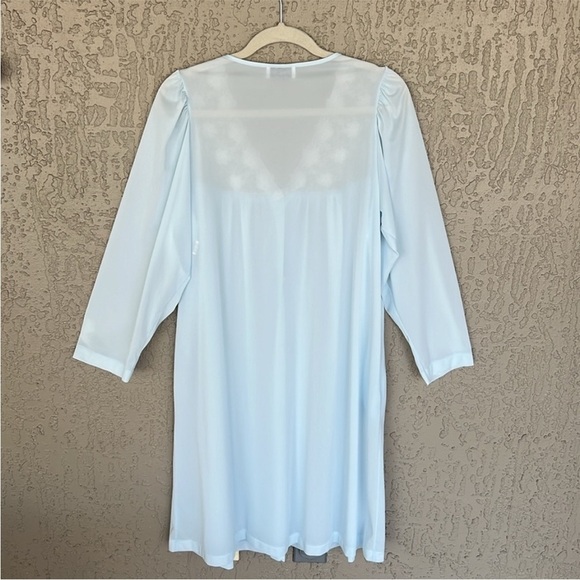 Vintage Vanity Fair Light Blue Nylon Lace Nightgown Robe Set M USA Made - Picture 9 of 15